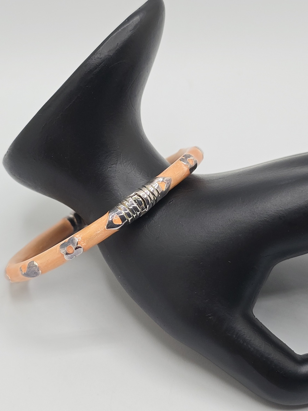 Arte D'Argento Hinged Bangle Sterling Silver Peach Enamel Diamond Accents Sz 6.5